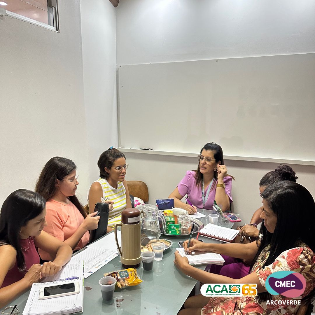 Reunião da Diretoria do CMEC Arcoverde discute próximos passos para 2024